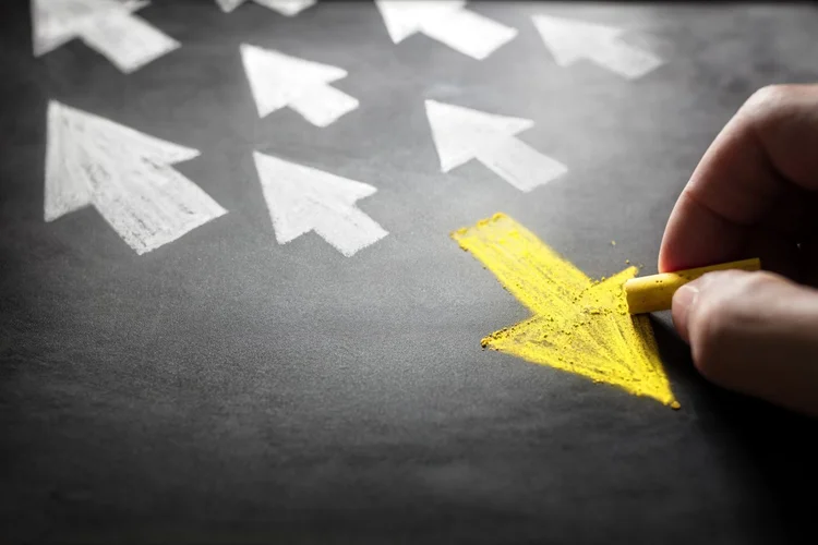 Inteligência emocional: como sair do piloto automático em 4 passos, segundo especialista