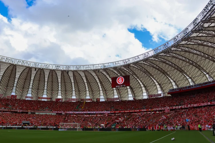 Internacional x Fluminense: que horas e onde assistir ao vivo o jogo do Brasileirão