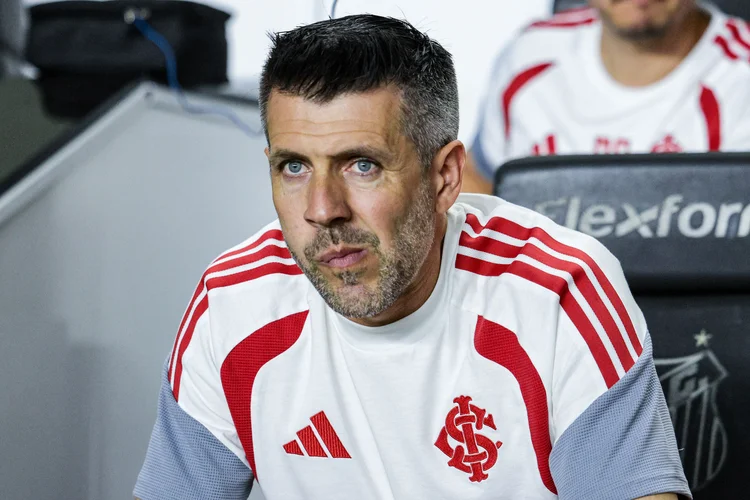 Internacional x Grêmio: horário, onde assistir e prováveis escalações