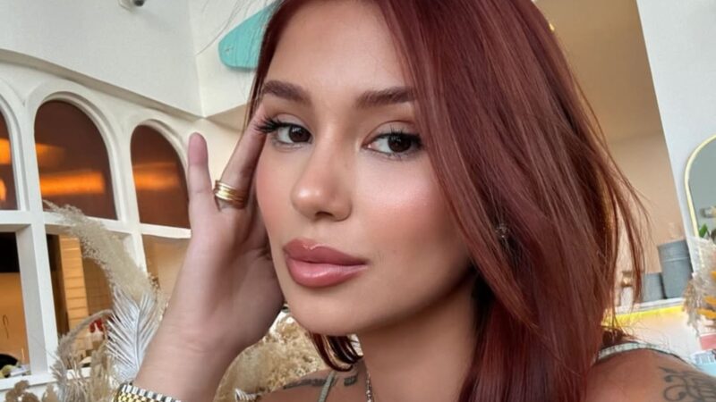 Internautas ficam impactados com o corpo ‘deformado’ de famosa; veja fotos