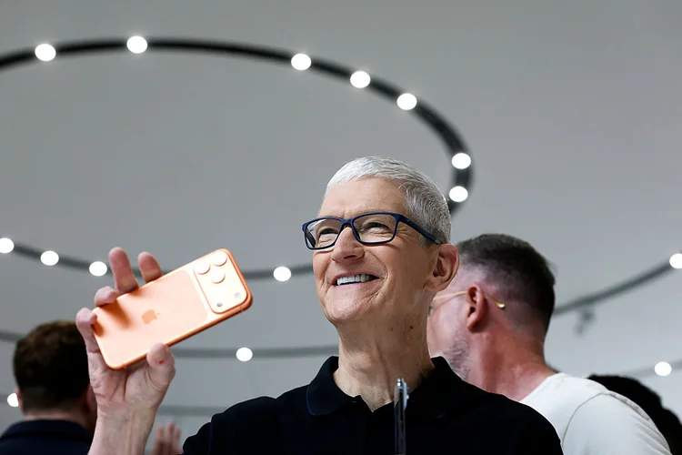 iPhone mais caro? CEO da Apple diz que alta no preço dos produtos é 'inevitável'