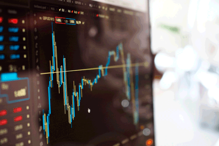 IPP nos EUA, vendas do varejo no Brasil e petróleo em foco: o que move os mercados