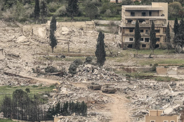Israel amplia ataques no Líbano no 8º dia de cessar-fogo no Oriente Médio