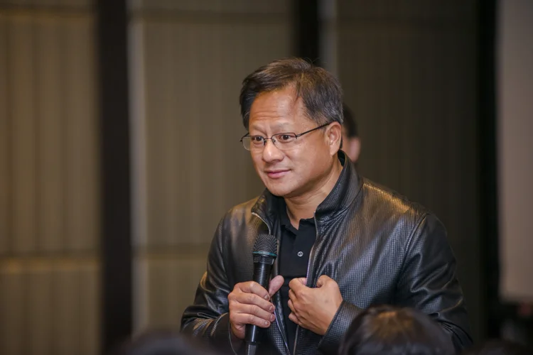 Jensen Huang acaba de apontar a próxima empresa trilionária da IA — e não é quem você imagina