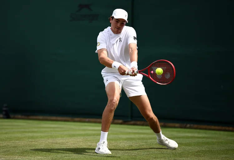 João Fonseca x Jesper de Jong: veja horário e onde assistir ao jogo de Wimbledon