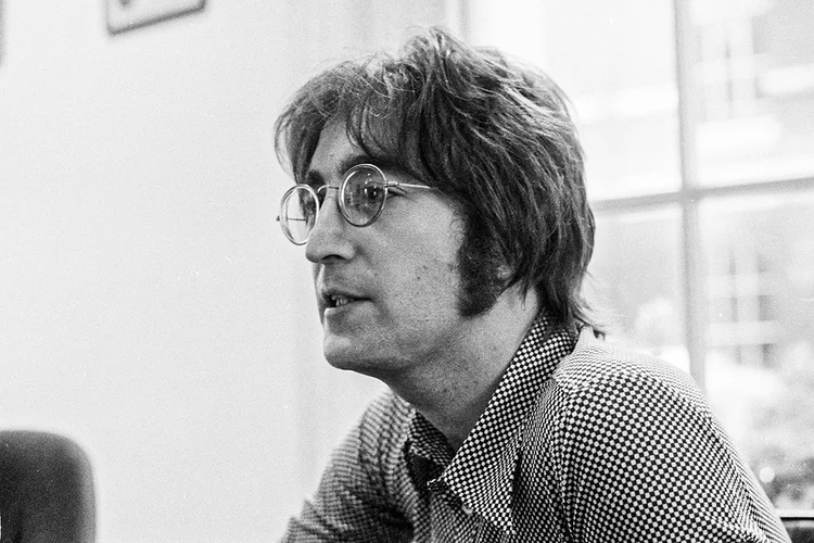 John Lennon de IA? Novo documentário terá apoio da Meta, diz diretor