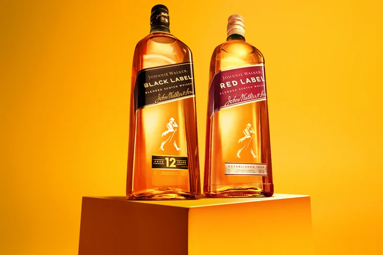 Johnnie Walker vende whisky a preço de 2002 em ação com o iFood na Copa do Mundo