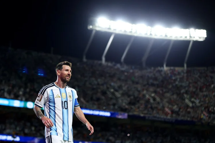 Jornalista é demitida após falar que pai de Messi tinha morrido