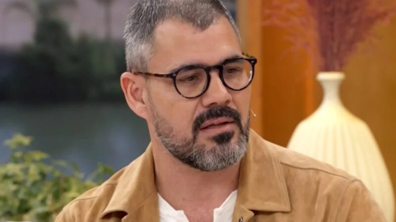 Juliano Cazarré expõe posicionamento político: ‘Pouquíssimos tem coragem’