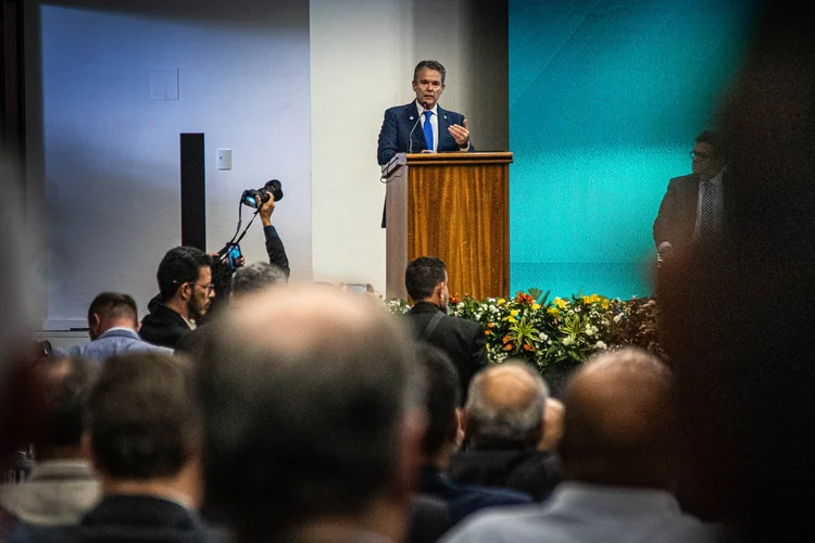 Juros altos e guerra no Irã: os desafios do novo ministro da Agricultura