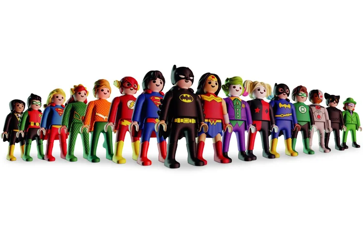 Kinder Ovo lança coleção com personagens da DC em formato Playmobil