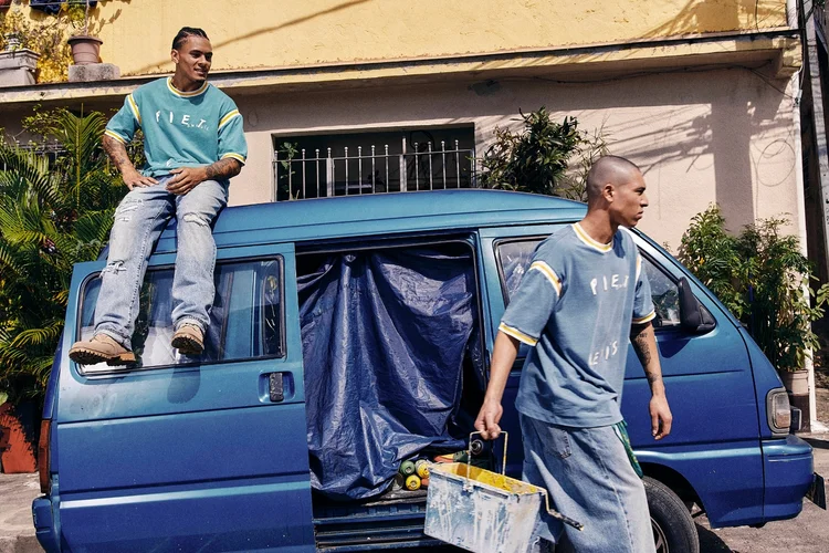Levi's e Piet lançam collab inspirada no futebol e nos anos 90