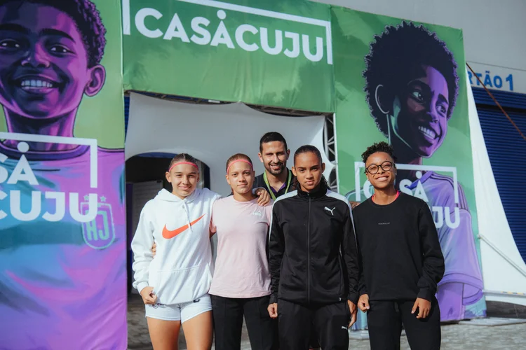 'LinkedIn do futebol': app alemão usa IA para revelar talentos no Brasil