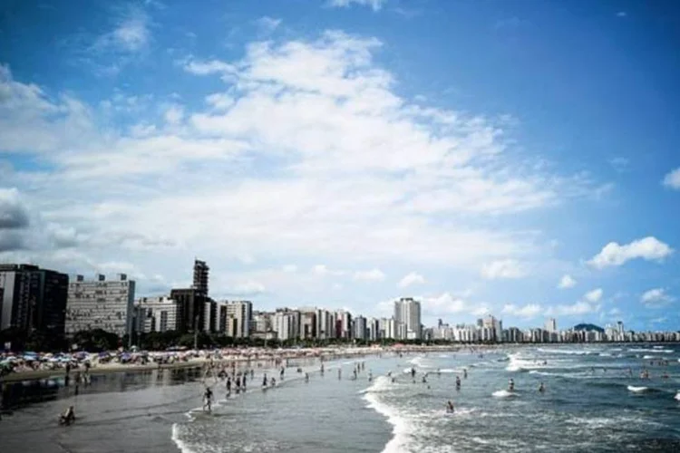 Litoral paulista tem 38 praias impróprias para banho no pré-Carnaval