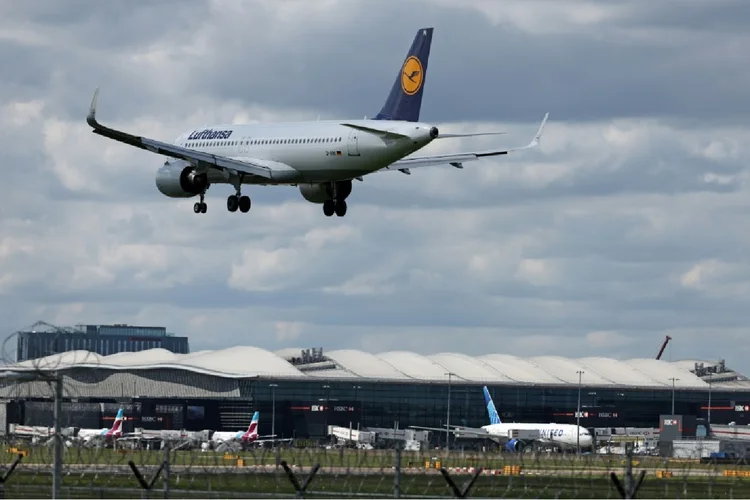 Lufthansa amplia até outubro suspensão de voos para o Irã e destinos do Oriente Médio