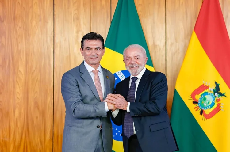 Lula conversa com presidente da Bolívia em meio a protestos no país e promete ajuda humanitária