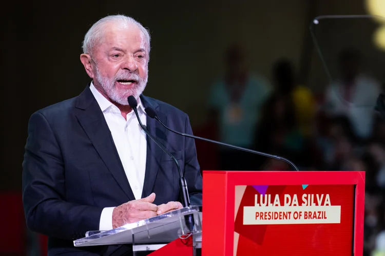 Lula pede reunião na ONU para impedir 'loucura da guerra' no Irã