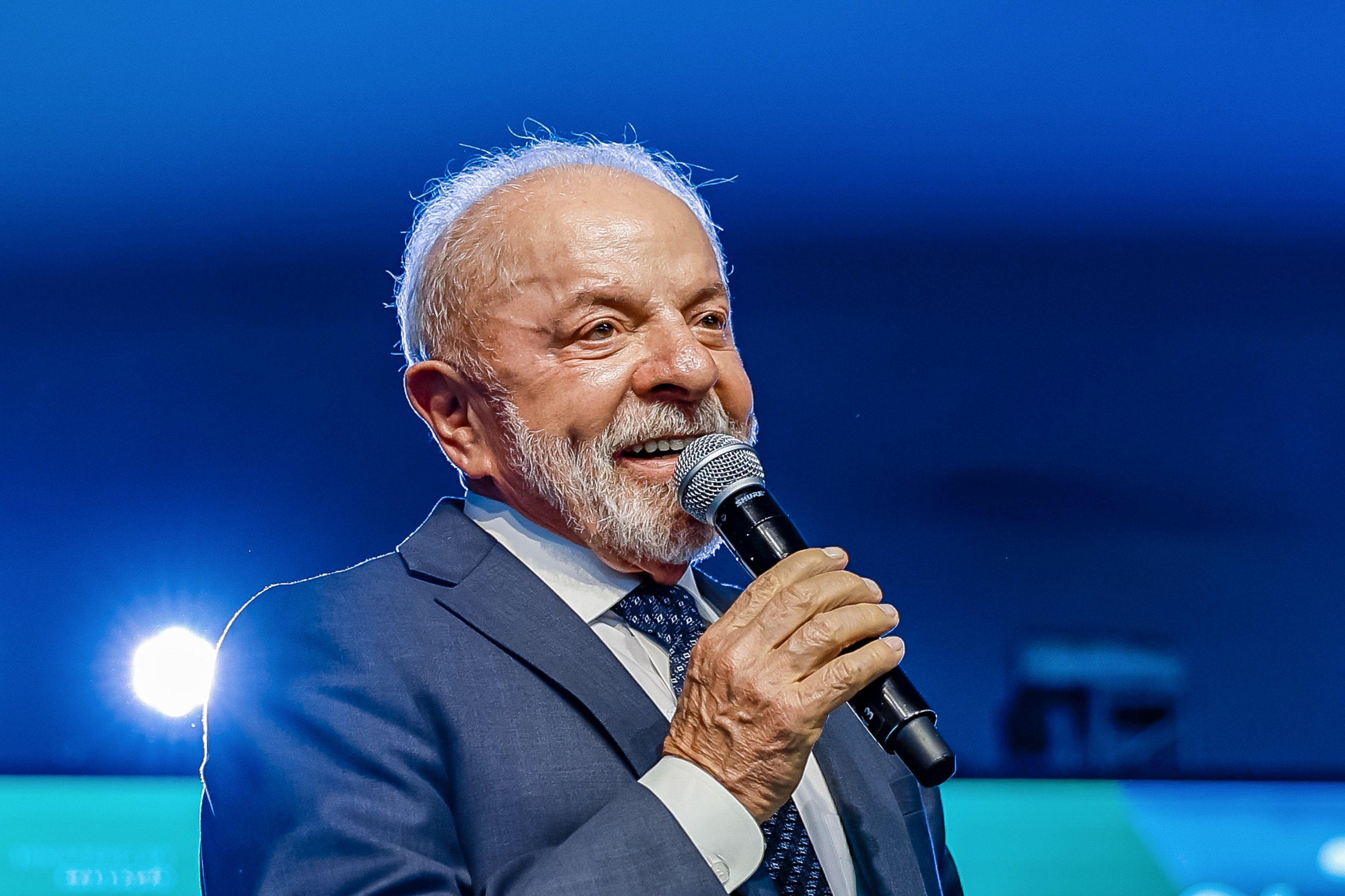 Lula sanciona hoje lei que amplia licença-paternidade para 20 dias