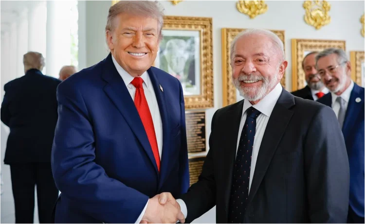 Lula termina reunião com Trump e entrevista coletiva é cancelada