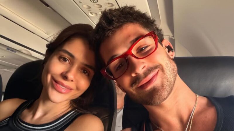 Mãe ou namorada? Beleza de Naira Ávila em foto com João Guilherme impressiona a web