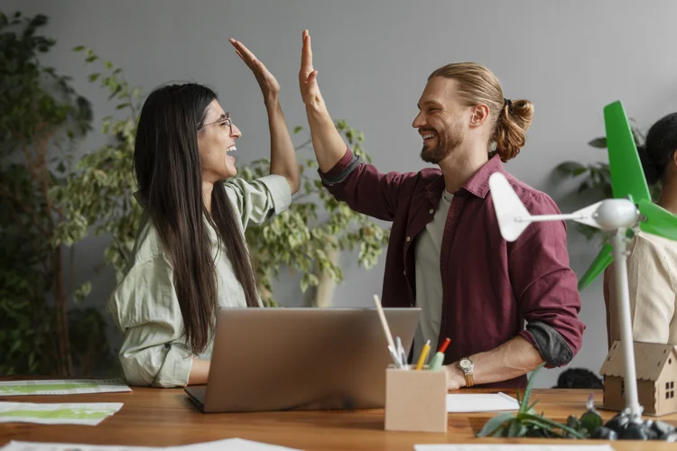 Medo de não conseguir? 4 formas de definir metas de desenvolvimento de carreira para ter sucesso