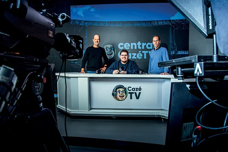 Mesmo com delay, CazéTV bate recorde mundial de audiência no YouTube no jogo do Brasil