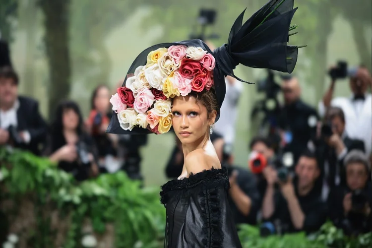 Met Gala 2026: qual é o tema da 'noite mais fashion do mundo' e quem são os anfitriões?