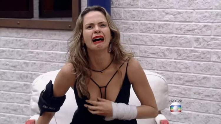 'Mil vezes eliminada, mil vezes voltaria': o discurso de Bial sobre Ana Paula em 2016
