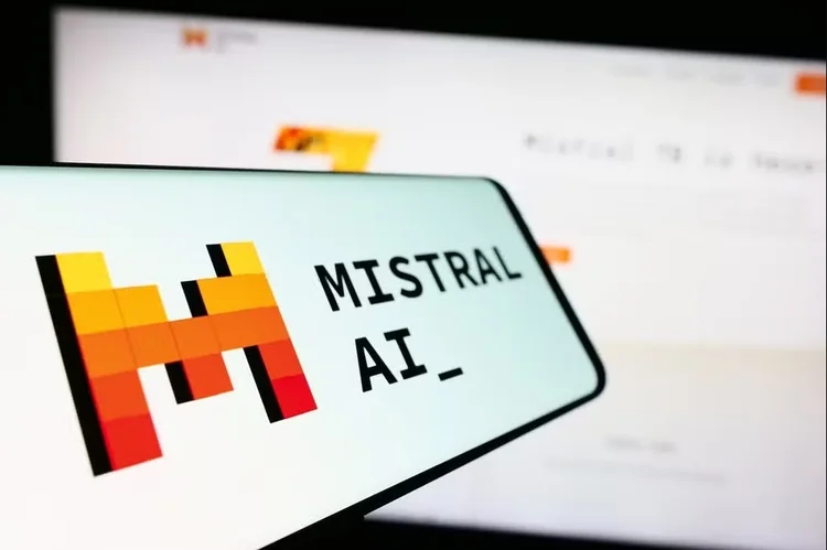 Mistral quer criar IA similar a Claude Mythos para bancos da Europa, diz reportagem