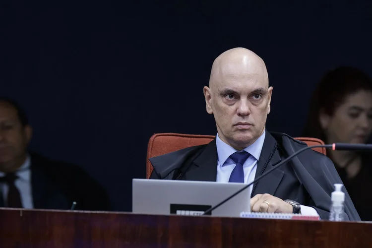 Moraes determina prisão definitiva de dentista condenado por atos do 8 de janeiro