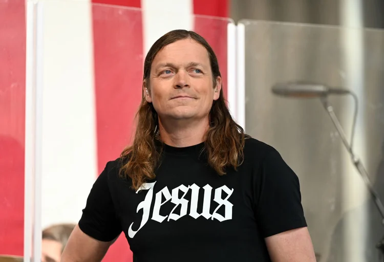 Morre Brad Arnold, vocalista do 3 Doors Down, aos 47 anos