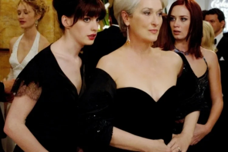 Muito além da moda: o que ‘O Diabo Veste Prada’ revela sobre poder e mercado de trabalho