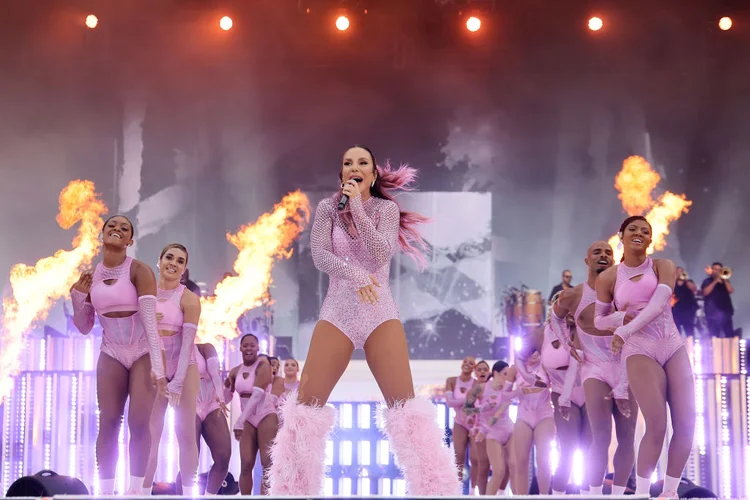 Música de Carnaval 2026 é de Ivete: 'Vampirinha' leva o Bahia Folia