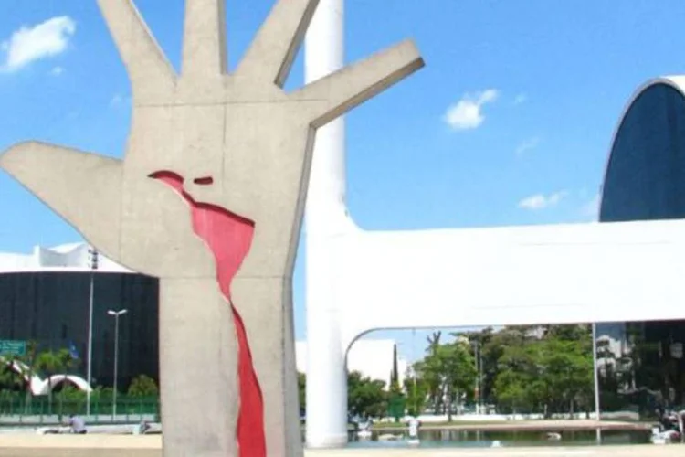 Não foi só o real: moedas da América Latina ganham do dólar em abril