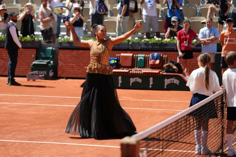 Naomi Osaka transforma Roland Garros numa passarela de alta costura