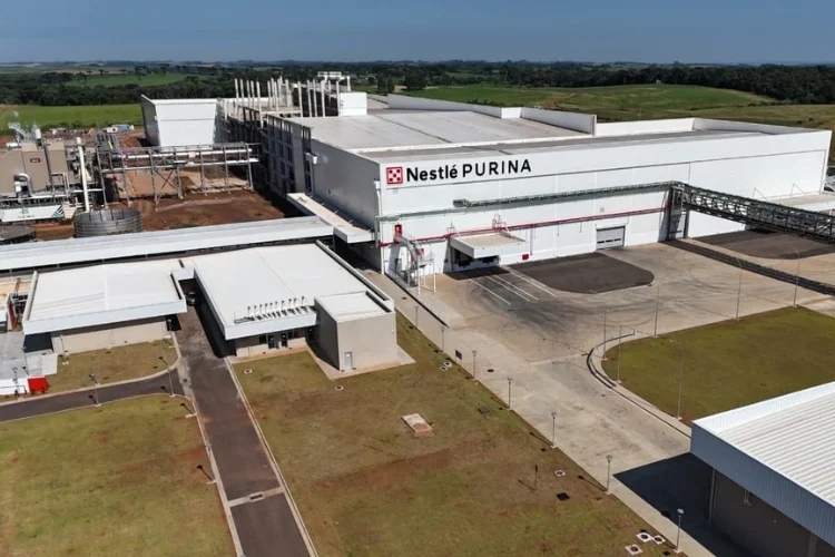 Nestlé inaugura fábrica de R$ 2,5 bilhões em Santa Catarina