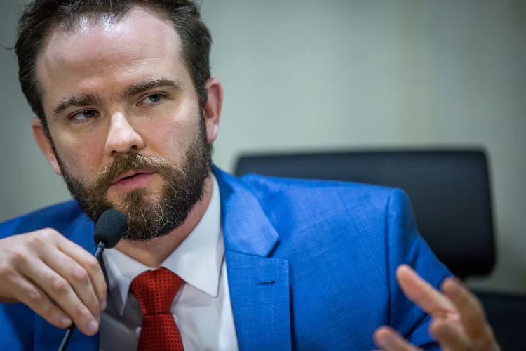 Novo Desenrola vai exigir descontos de até 90% nas dívidas, diz ministro