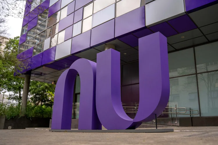 Nubank fora do ar? App e Pix ficam instáveis neste sábado, 7