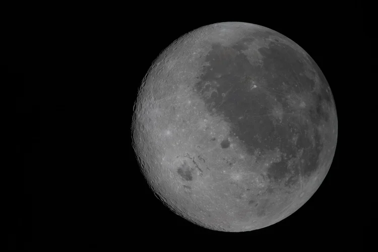 O custo da Lua: mineração lunar pode movimentar US$ 30 trilhões