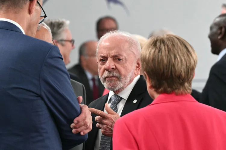 'O mundo não é de esquerda', diz Lula em cúpula do G7