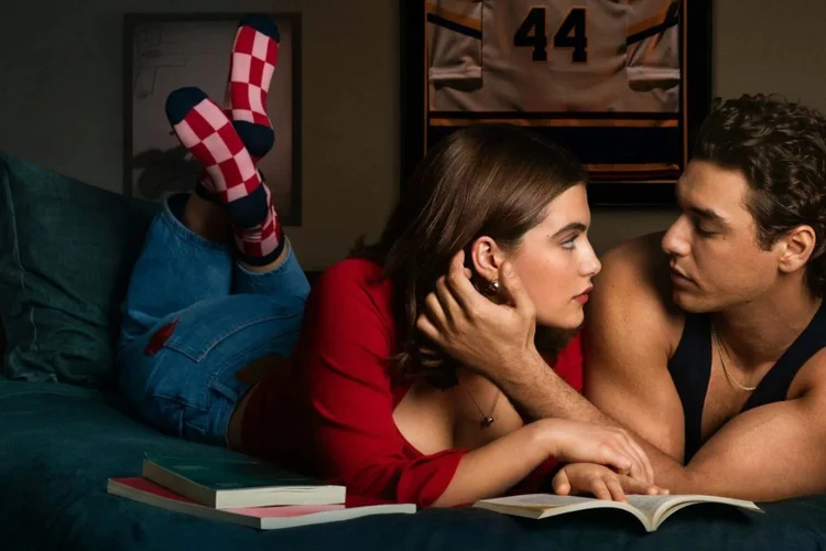 'Off Campus': série já prepara mudanças importantes para a 2ª temporada