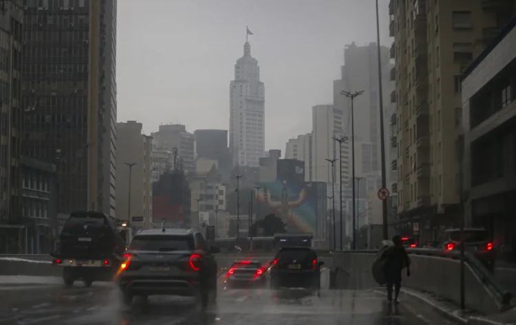 Onda de frio em SP: Inmet emite alerta para tempestade no fim de semana