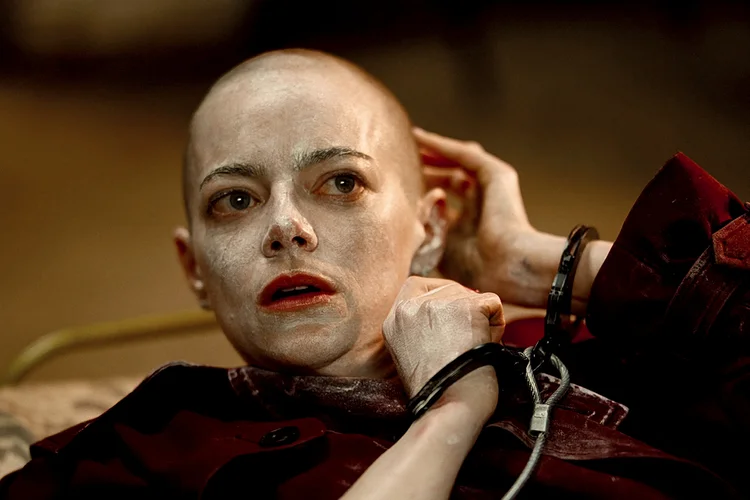 Onde assistir a 'Bugonia'? Filme recebeu 4 indicações ao Oscar