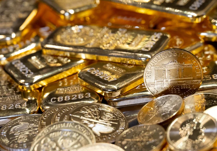 Ouro dispara com tensão no Irã e busca por ativos de refúgio