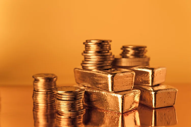 Ouro ensaia recuperação em dia de trégua: para onde vai o preço?