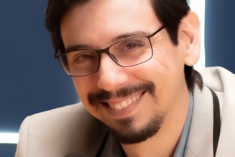 Para além do código: cientista brasileiro defende a 'desrobotização' como o futuro dos negócios