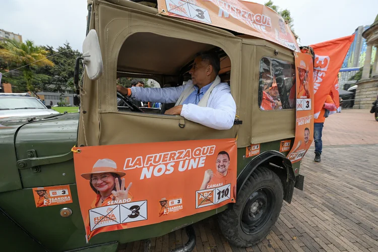 Partido de ex-guerrilheiros disputa eleição na Colômbia: 'não é fácil'