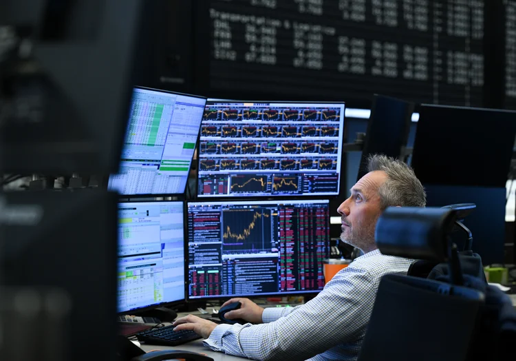 Payroll nos EUA, produção industrial e Embraer: o que move os mercados