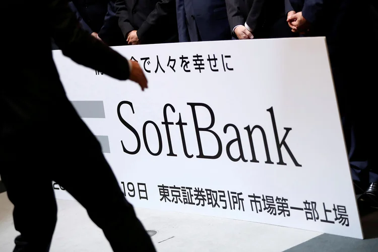 Paz entre EUA e Irã impulsiona ações do SoftBank e do setor de tecnologia