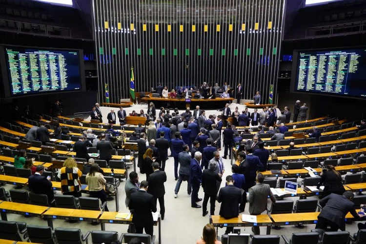 PEC da maioridade penal aprovada na CCJ: quais serão os próximos passos?